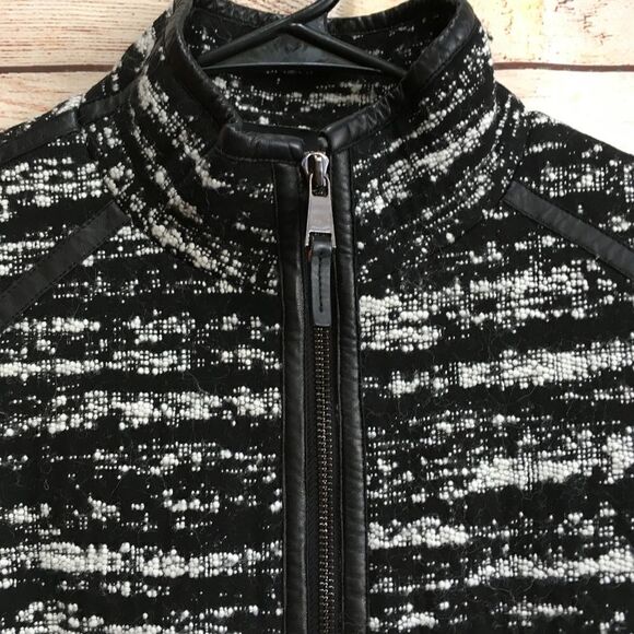 CARLISLE ZIP FRONT JACKET IN BLACK AND WHITE WITH BLACK LEATHER TRIM - Picture 11 of 12